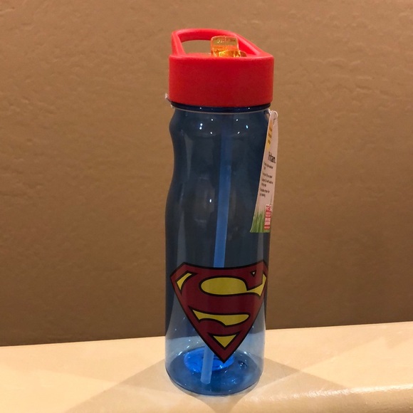 Zak! Designs 25 oz. DC Comic Superman Water Bottle - Picture 1 of 2